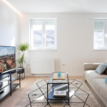 Design 2Bdr Apartment Near City Center Zágráb Kültér fotó